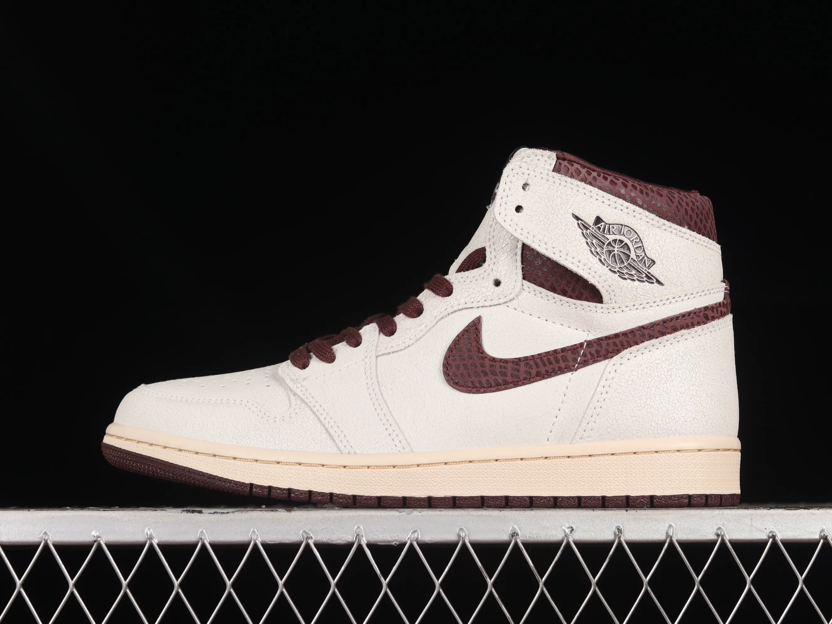All categories Air Jordan Jordan series basketball shoes Air Jordan 1 High LJR version A Ma Maniere x Air Jordan 1 High OG AJ1 Joe 1 joint model snakeskin pattern high-top basketball shoes DO7097-100